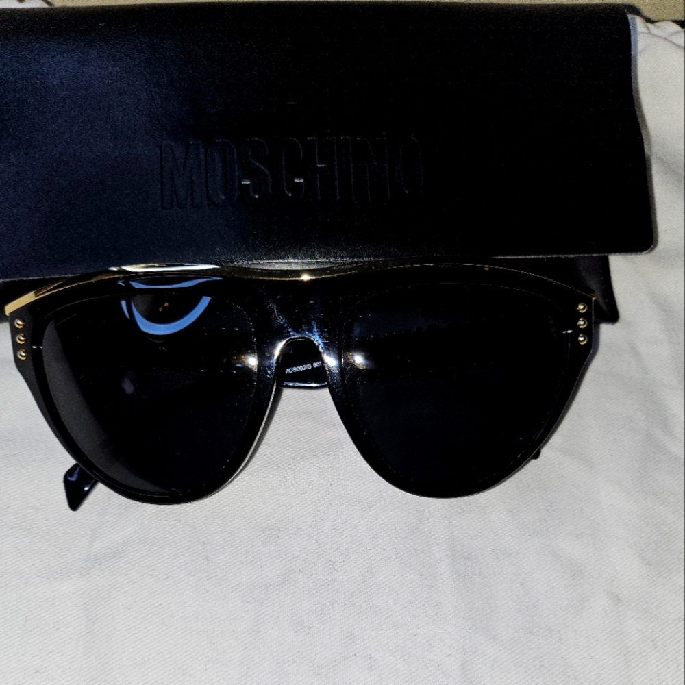Moschino Black Sunglasses with Case